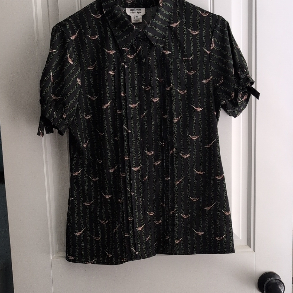 Unique Vintage Black and Green Bird Blouse